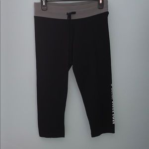Victoria Secret PINK Cropped Leggings